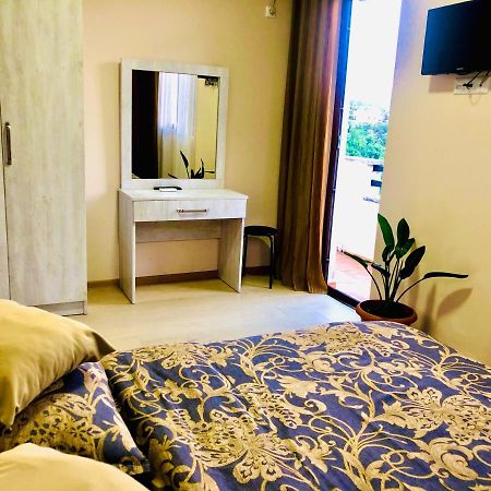 Hotel Holiday House Green Cape Batumi Mtsvane Konts'khi Esterno foto