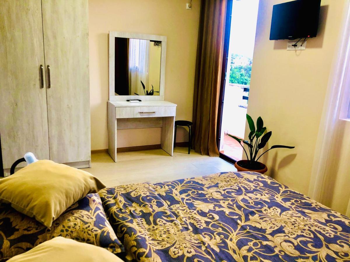 Hotel Holiday House Green Cape Batumi Mtsvane Konts'khi Esterno foto