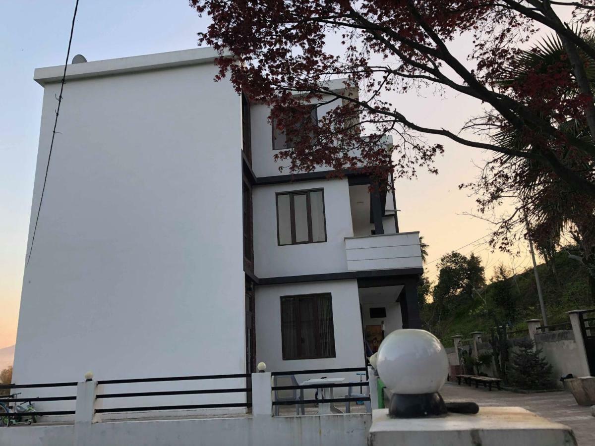 Hotel Holiday House Green Cape Batumi Mtsvane Konts'khi Esterno foto